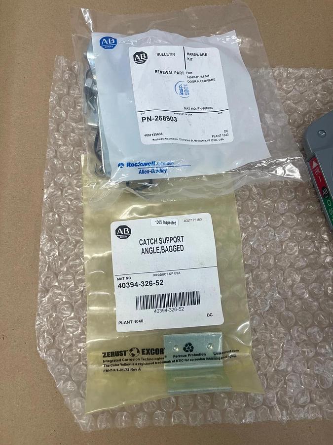 Used Allen-Bradley 1494F-M1 Ser A Bulletin 1494F Metal Disconnect Handle (Small)