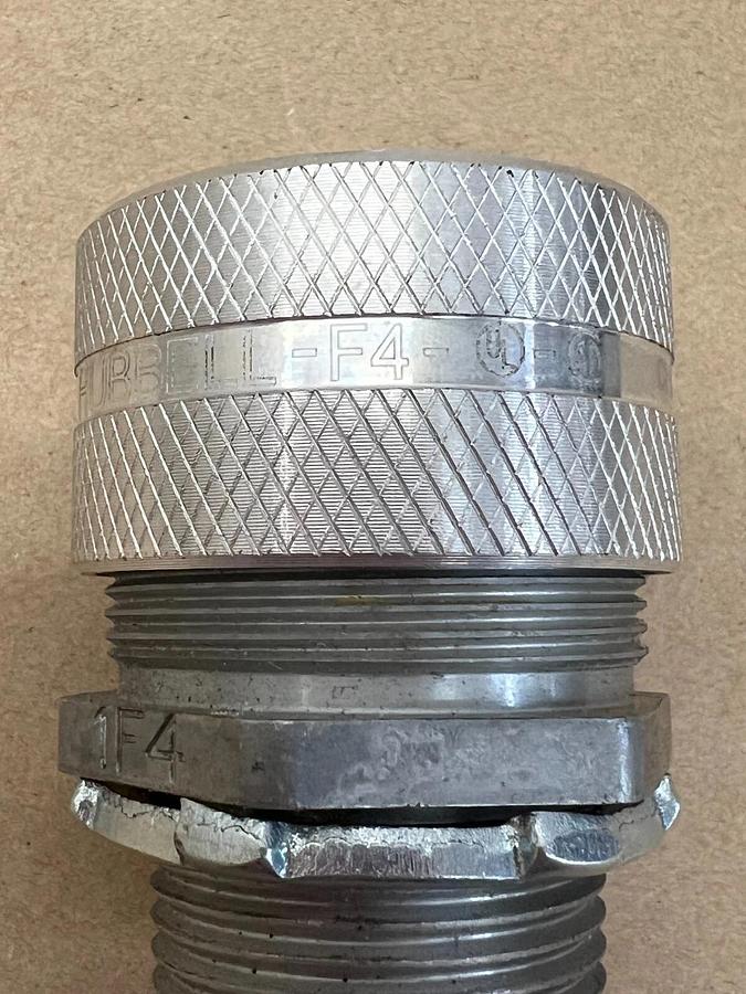 Used Hubbell F4 Male Cord Connector - Lot of 2