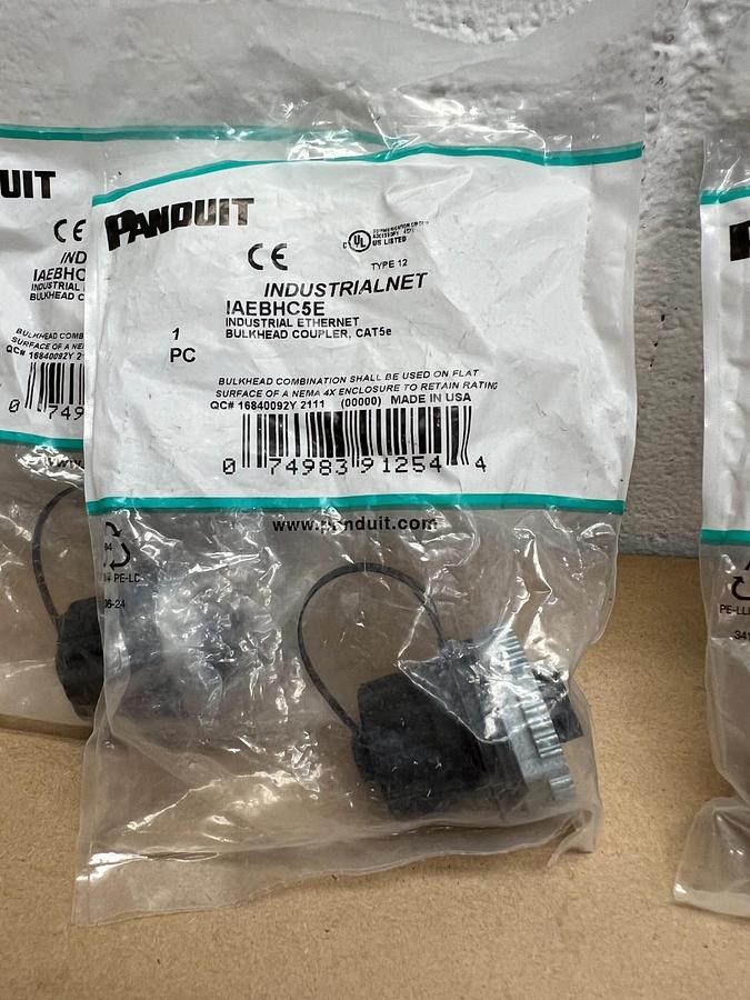 Used Panduit IAEBHC5E IndustrialNet Bulkhead RJ45 Coupler w/ Protective Cap *NEW*