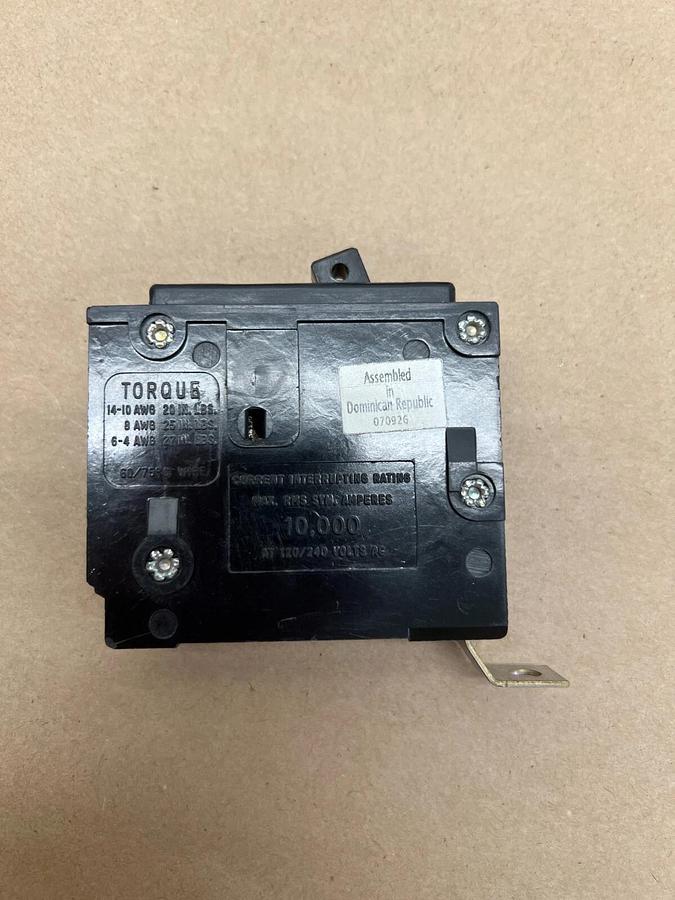 Used Cutler Hammer M1640 1 Pole Circuit Breaker, 20A - Lot of 4