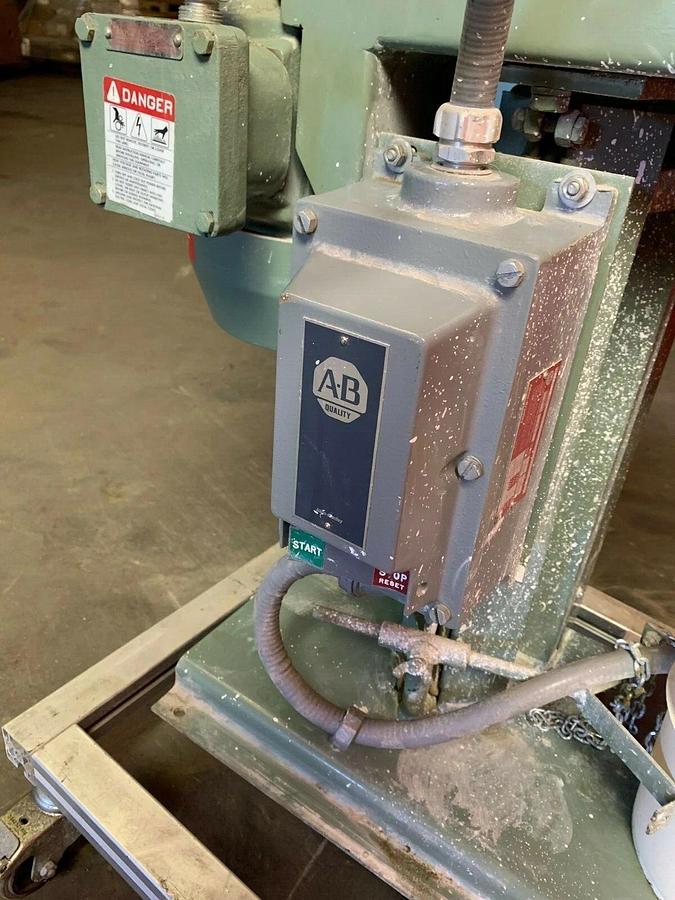 Used Myers LB775-2-2600 Mixer with Toshiba 2HP 230/460V 3450 RPM 3PH Motor