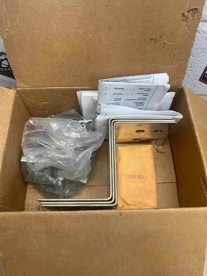 Allen Bradley/Rockwell 2100H-ZCT08, 2100H-NC1 800A “z” Offset Splice Kit