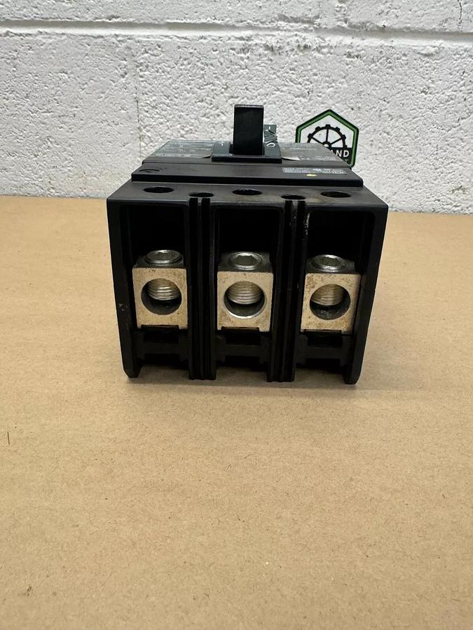 Used Square D KHL36250 Circuit Breaker, 250 A, 240-600V, 50/60Hz