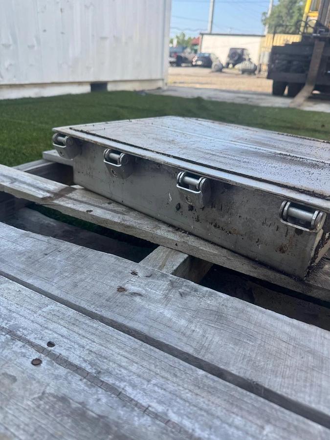 Used Suspension Magnet 20” x 15-1/2”, 4 Brackets on Back, Strong Pull