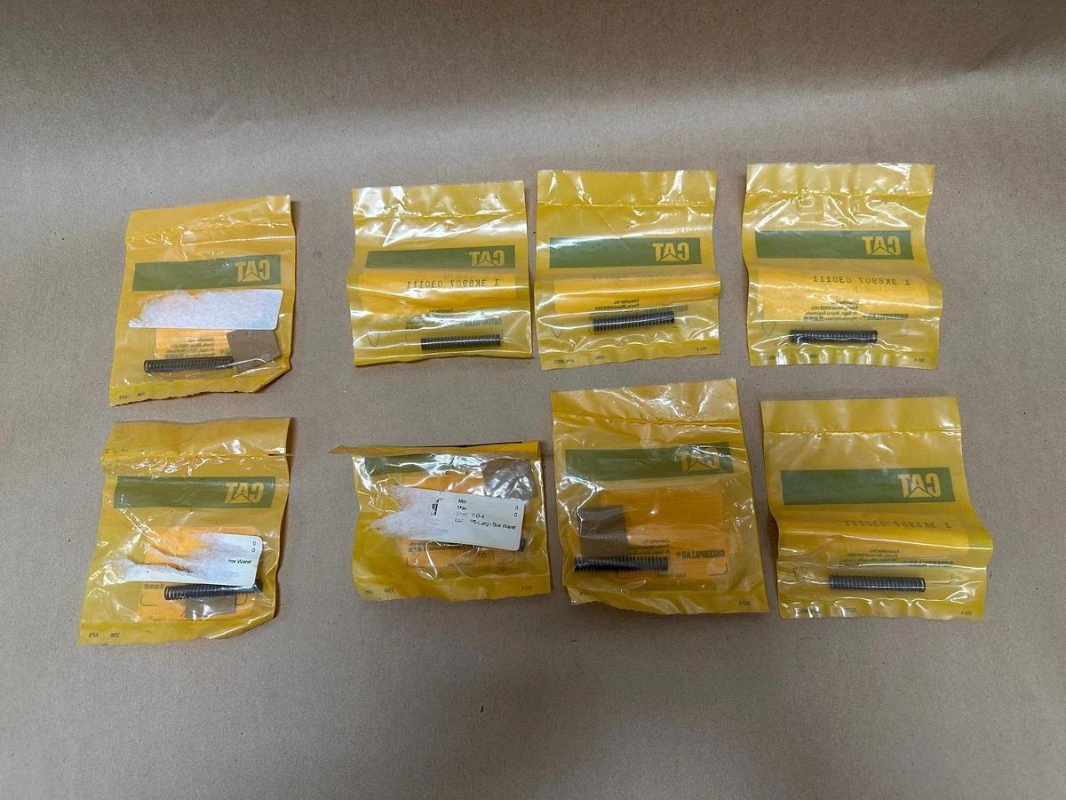 CAT 3K-8907 Spring *FACTORY SEALED* Lot of 8
