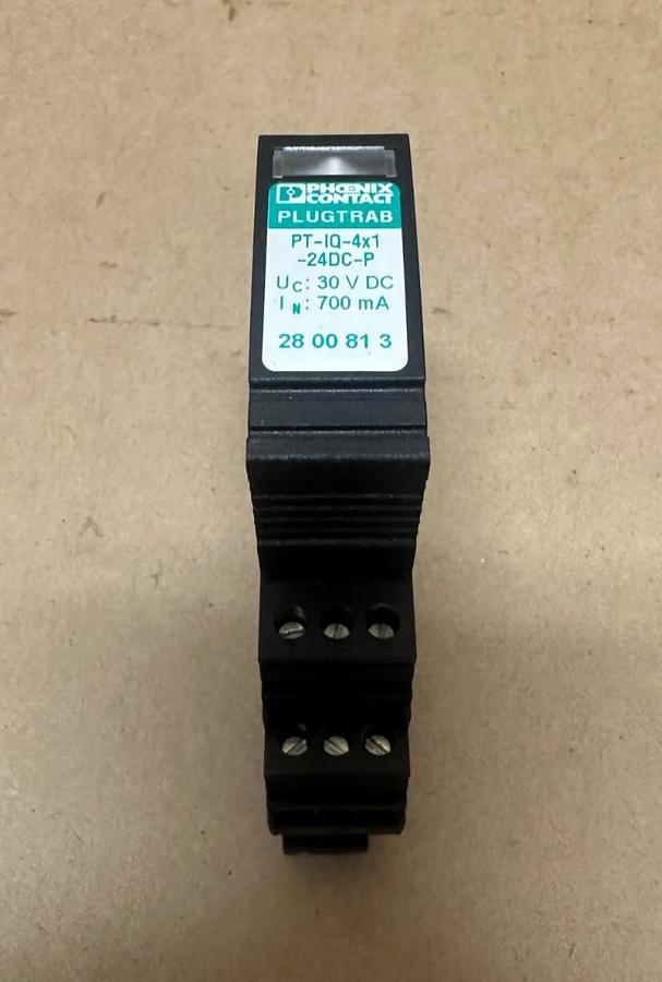 Used Phoenix Contact PT-IQ-4X1-24DC-UT Surge Protection Device