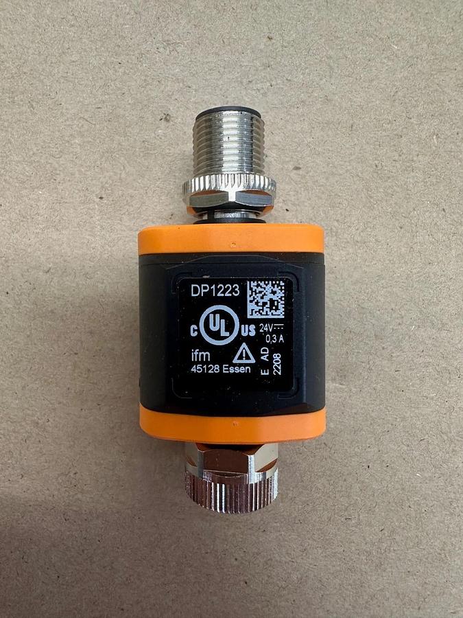 Used IFM DP1223 Converter IO-Link/2x0-10v *NEW*