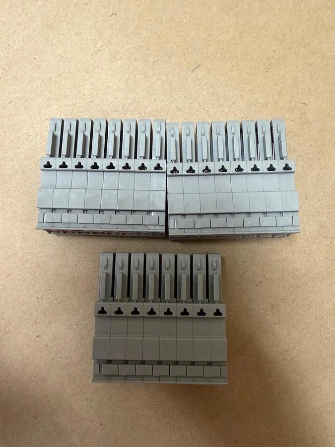 Used Phoenix Contact PP-H 2,5/8 Terminal Plug *NEW* - 3 Pcs