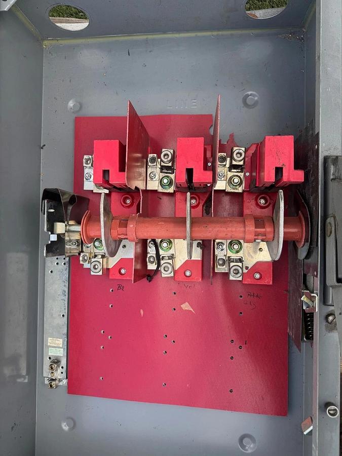 Used Square D HU365AWK 400A Safety Switch, 600VAC, Series E2