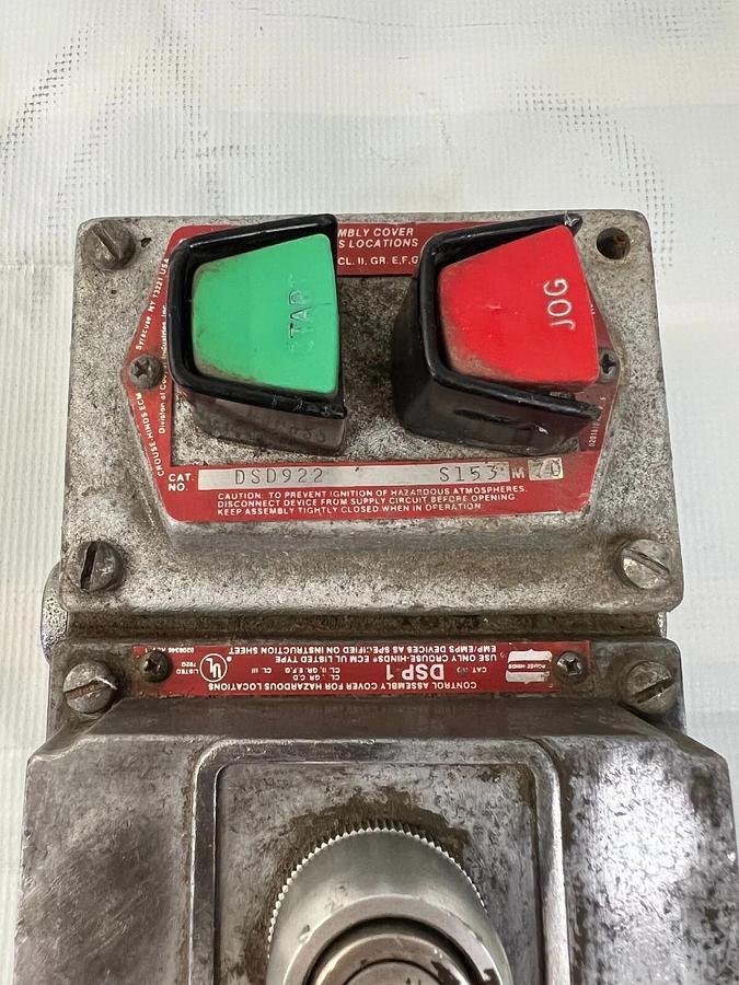 Used Crouse-Hinds DSD922 w/ DSP1 Control Assembly Cover for Hazardous Locations