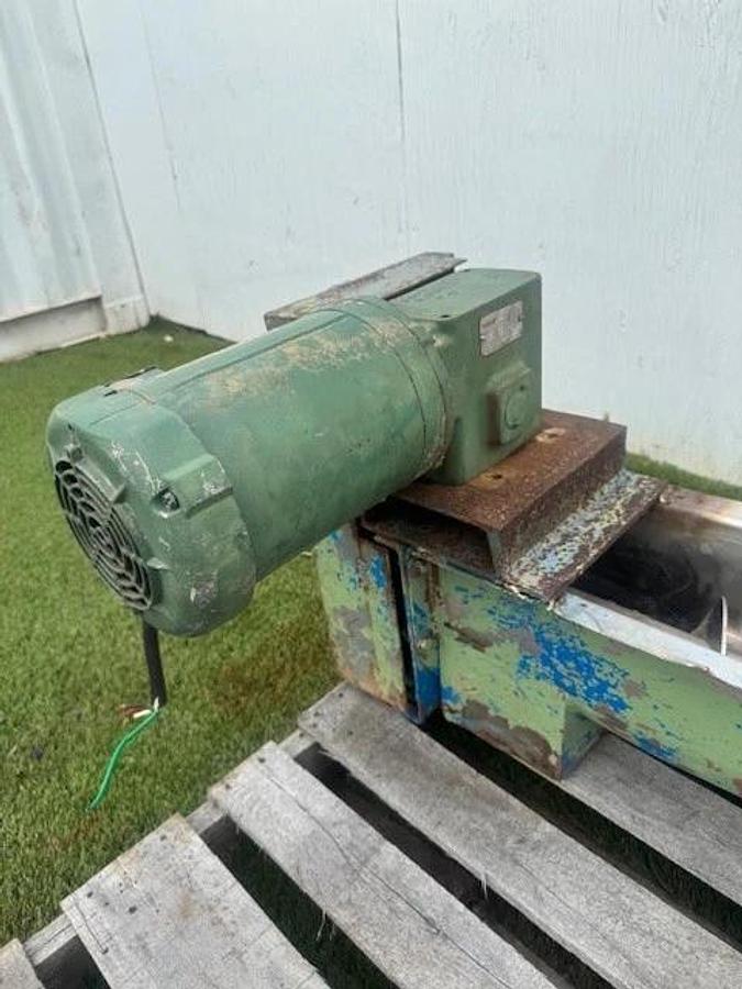 Used Painted Stainless Steel Auger 60” L, 6” Flights, 7” Trough, 6" Stick *TESTED*