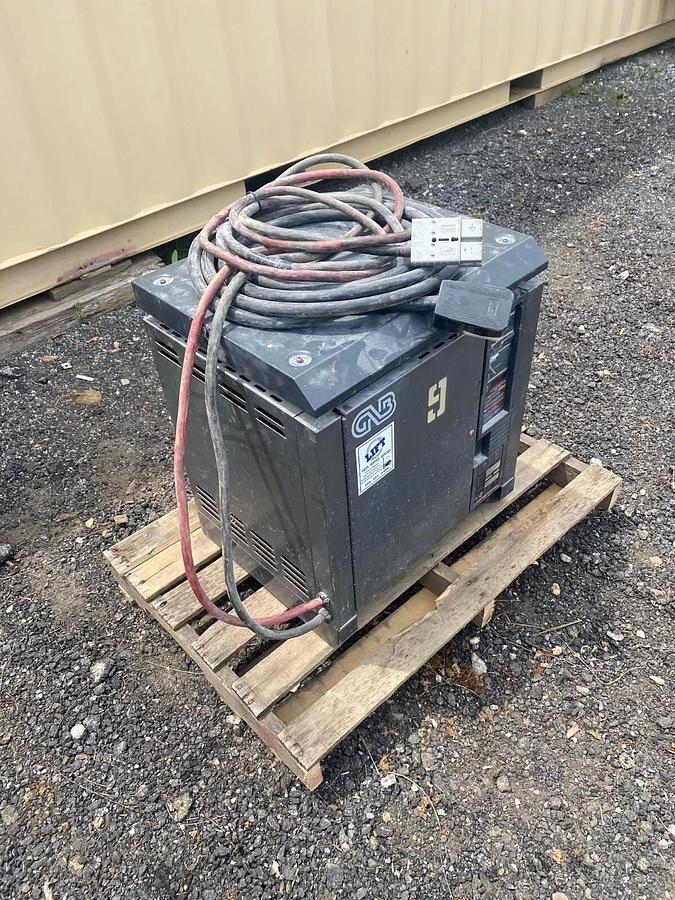 Used GNB Industrial Battery Co. FER100 18-750 S1 Battery Charger, 36VDC