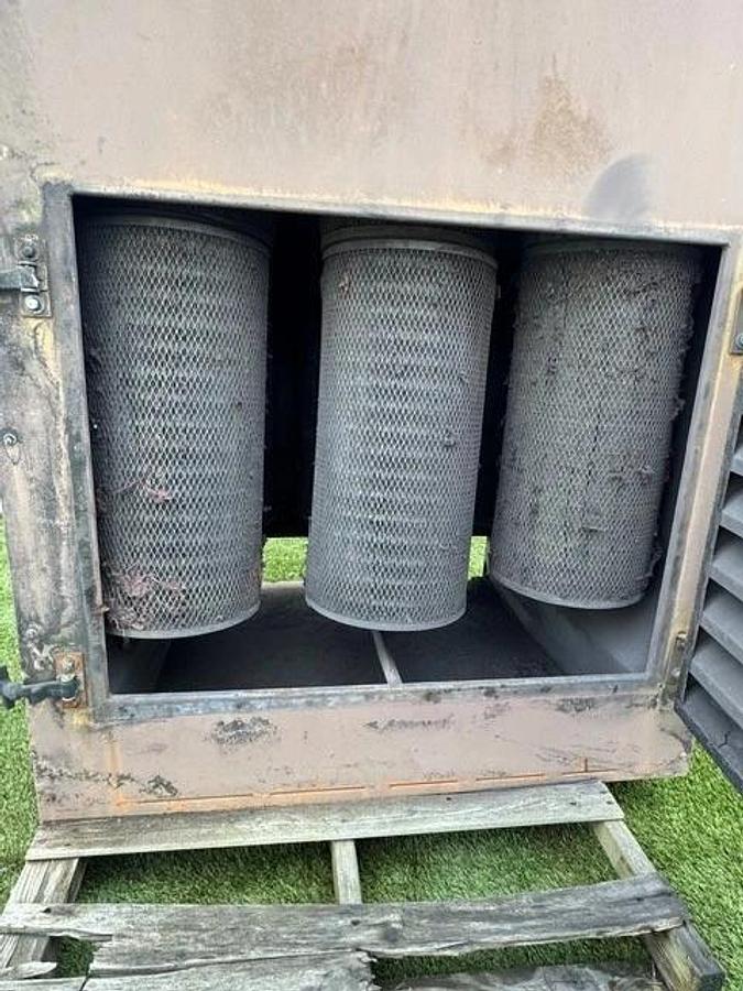 Used Dust-Hog FFBW-DC-EXT Dust Collector Skeleton (No Blower, Motor, or Motherboard)