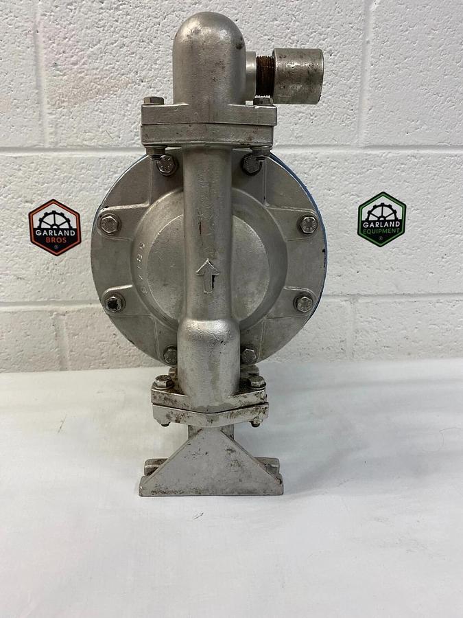 Used Versamatic Elima-matic E1 Stainless/Plastic 1" Air Operated Diaphragm Pump