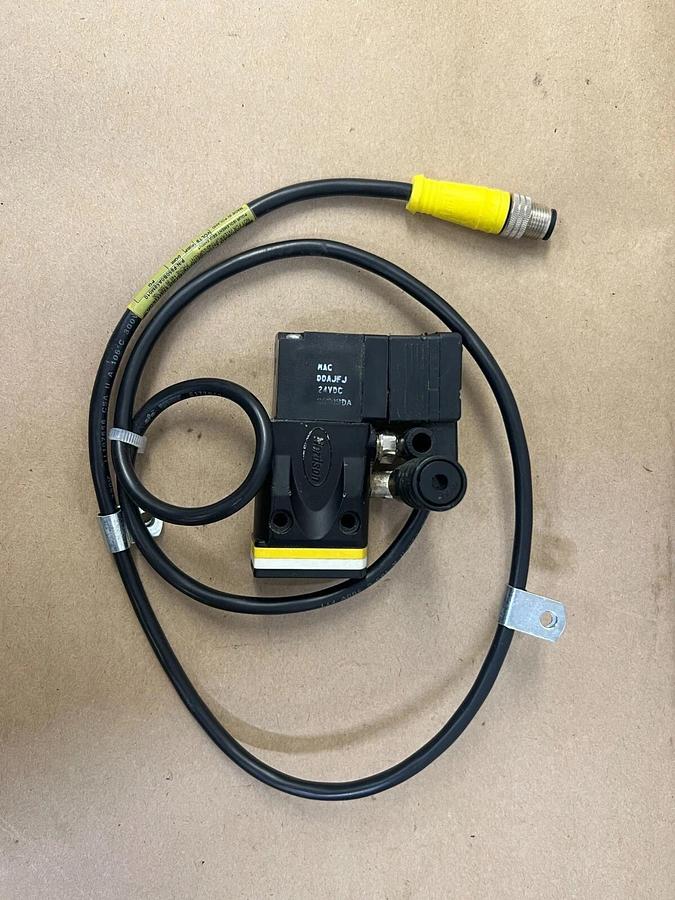 Used Nordson 1069207 24 VDC Solenoid Valve