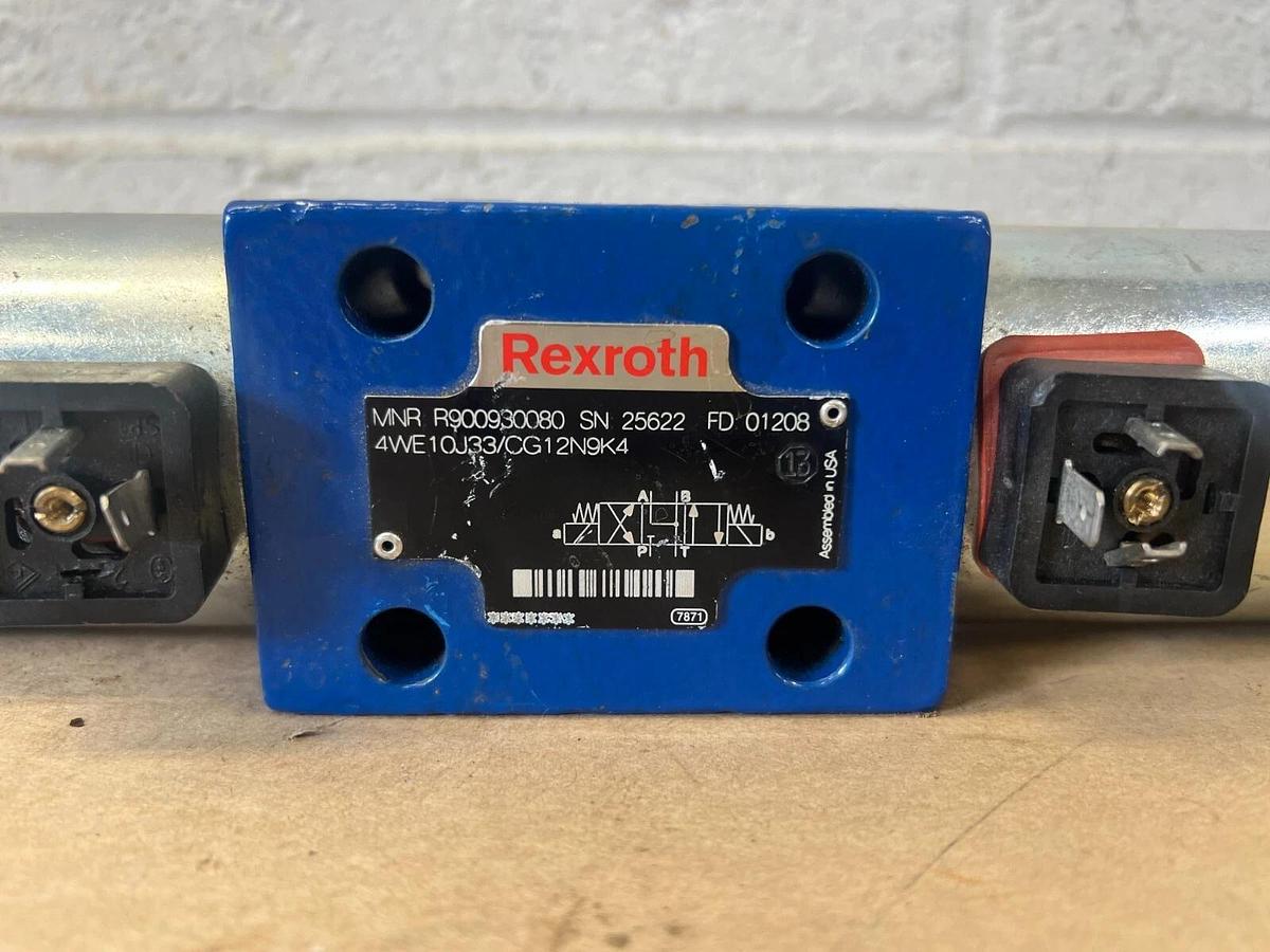 Used Rexroth MNR R900930080 Directional Spool Valve  - Parts Only