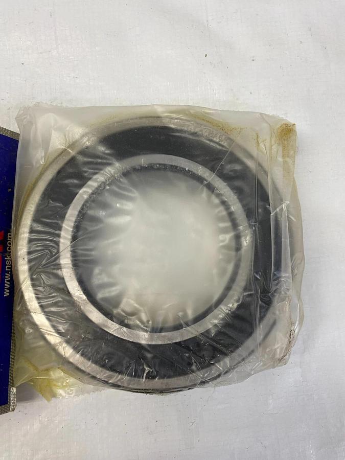 Used NSK 6217VVC3 Deep Groove Ball Bearing