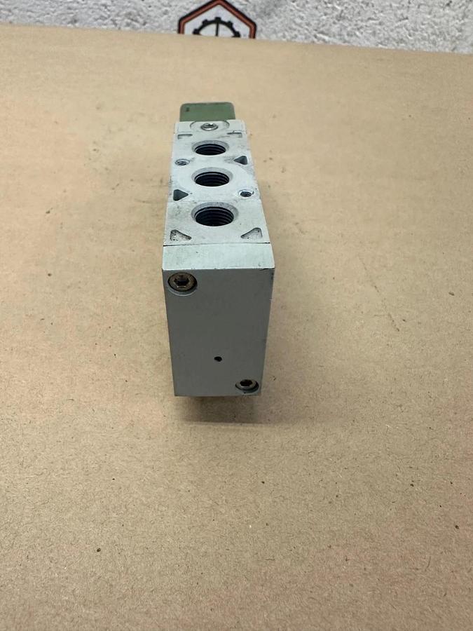 Used Numatics 400904-642, 24VDC Solenoid Valve