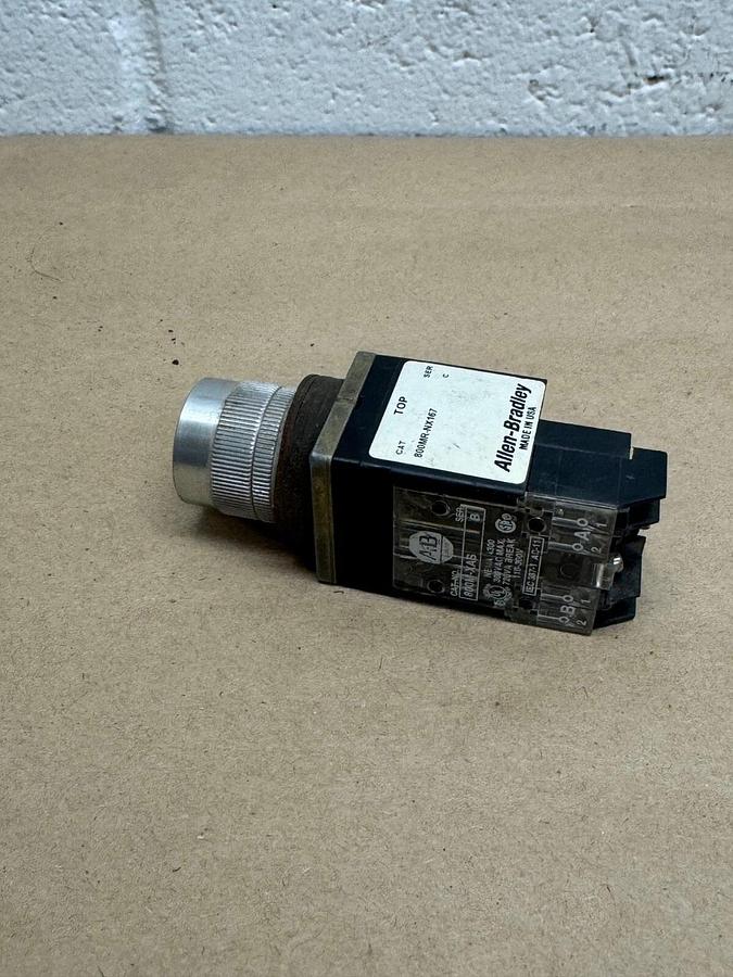 Used Allen Bradley 800MR-NX167 Selector Switch, No Knob