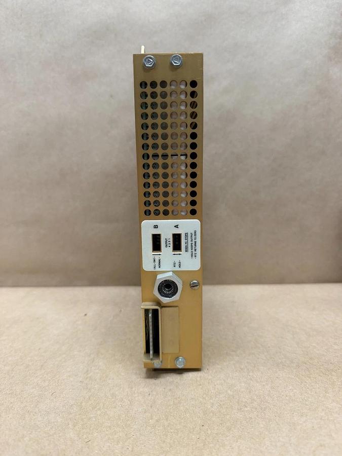 Used Modicon AS-B872-002 Analog Output Module