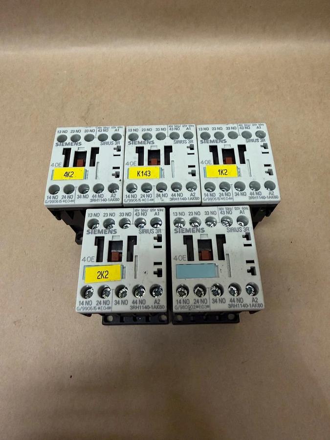 Used Siemens 3RH1140-1AK60 Contactor Relay - Lot of 5