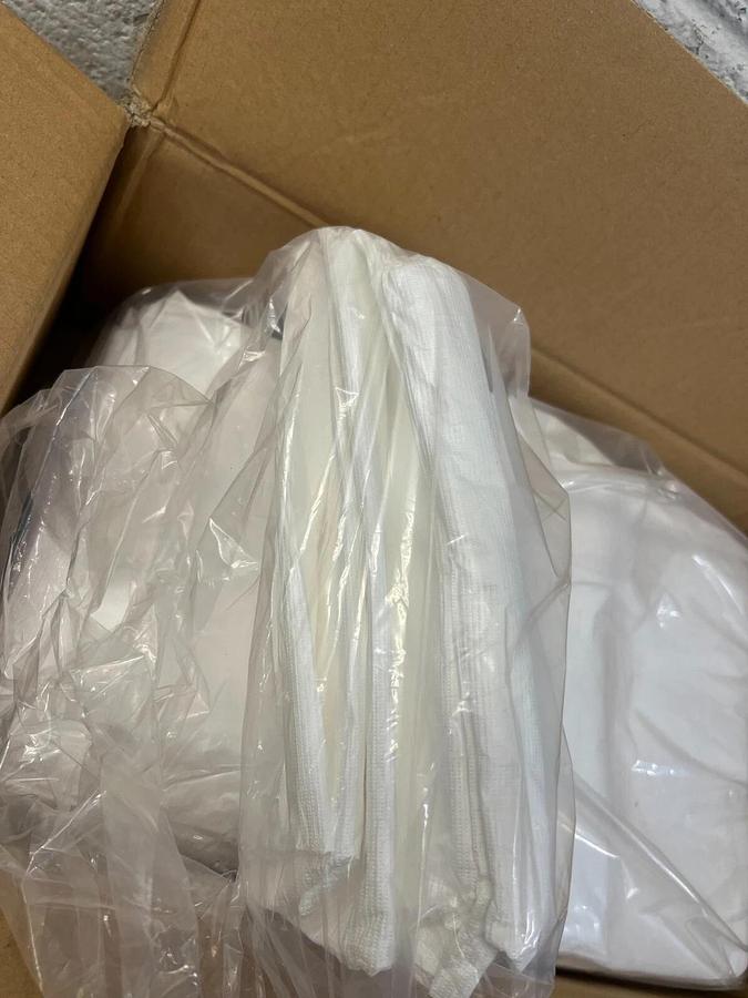 Used Dupont TY212SWHSM003000 TYVEK 400, White Lab Coats (30 pcs) Size: SM
