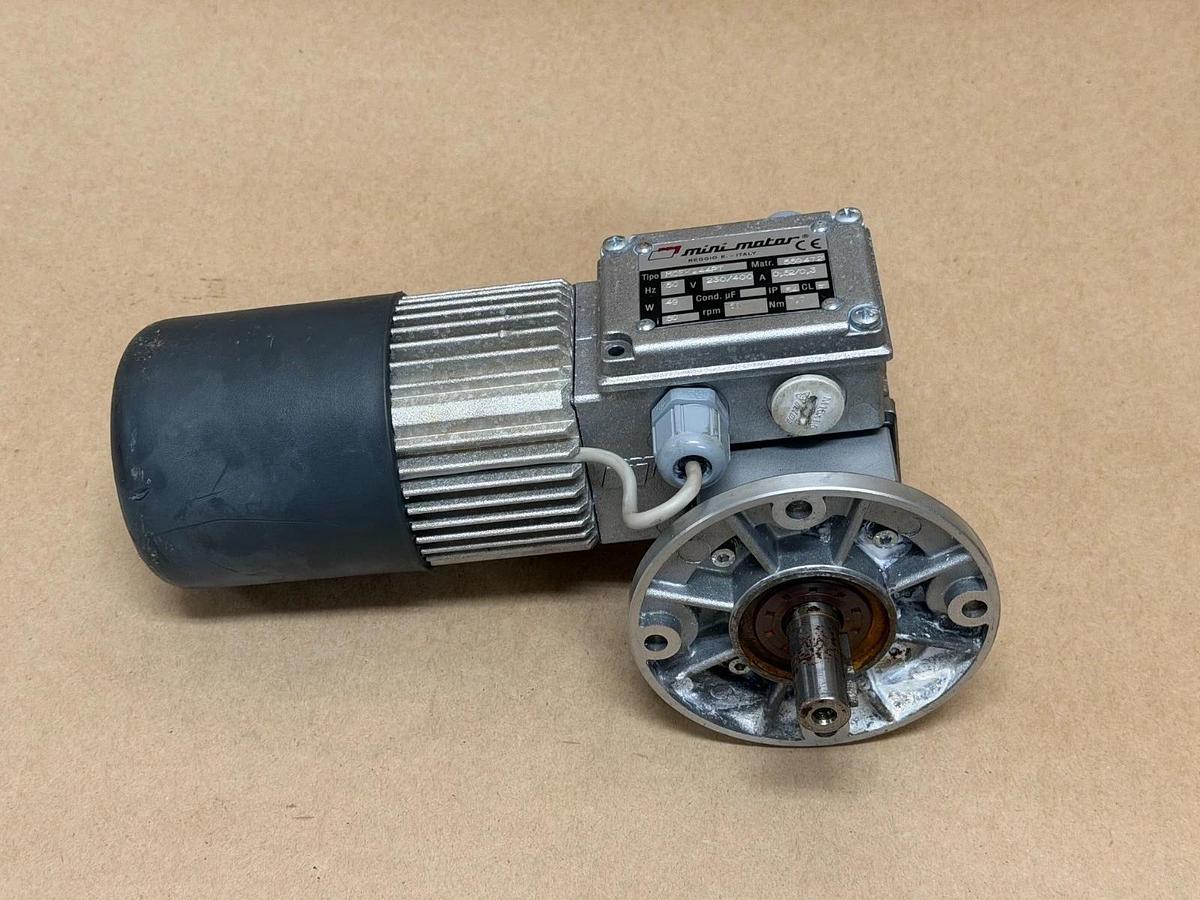 Used Mini Motor MCEK244PT Motor .049KW @ 56Rpm
