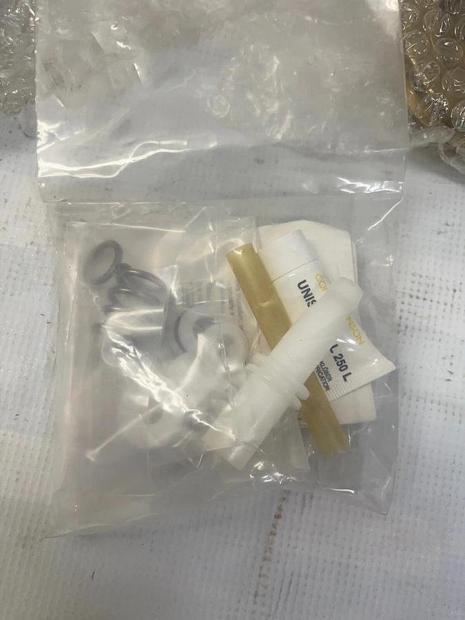 Used Johnson Controls VG74K3ST+W 1/2 - 2" Valves Stainless Steel Trim Recondition Kit