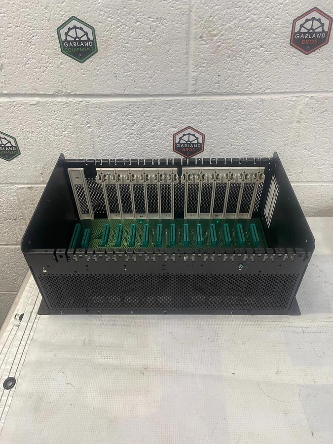 Used Industrial Solid State Controls 621-9990 IPC 621 I/O Rack