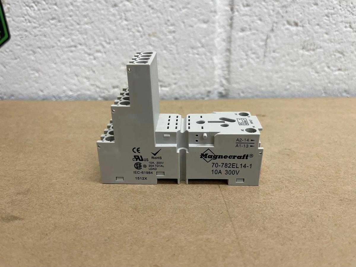 Used Magnecraft 70-782EL14-1 Relay Socket, 10A, 300V, Box Qty of 10