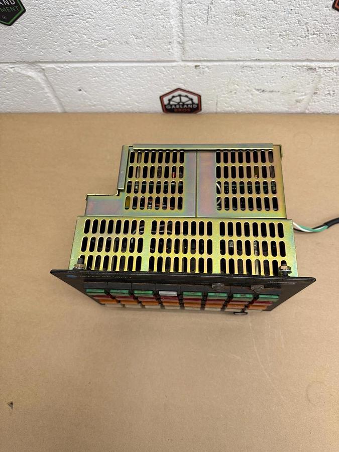 Used Allen-Bradley 2705-P11J1 Ser E, RediPanel, 120/240VAC Operator Interface
