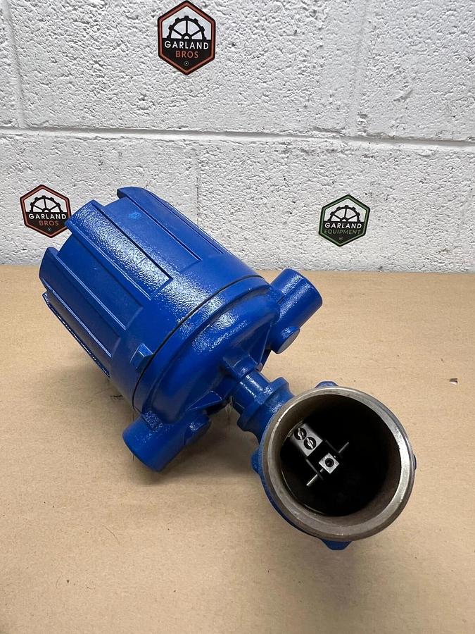 Used Magnetrol T63-1E2C-AAP Switch, 120VAC, 50/60Hz