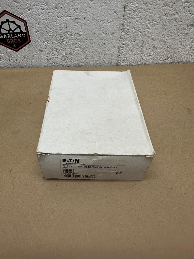 Used Eaton EU5C-SWD-PF2-1 PowerFeed Module  *NEW*