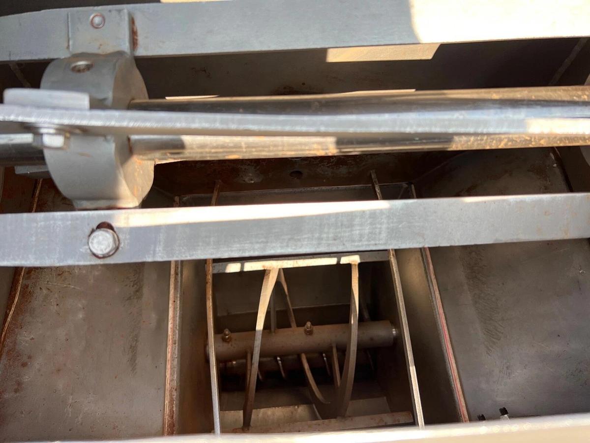 Used Taylor Products Model APV (2013) Prater Sifter, Pre-Inflator Tube, Dust Shroud