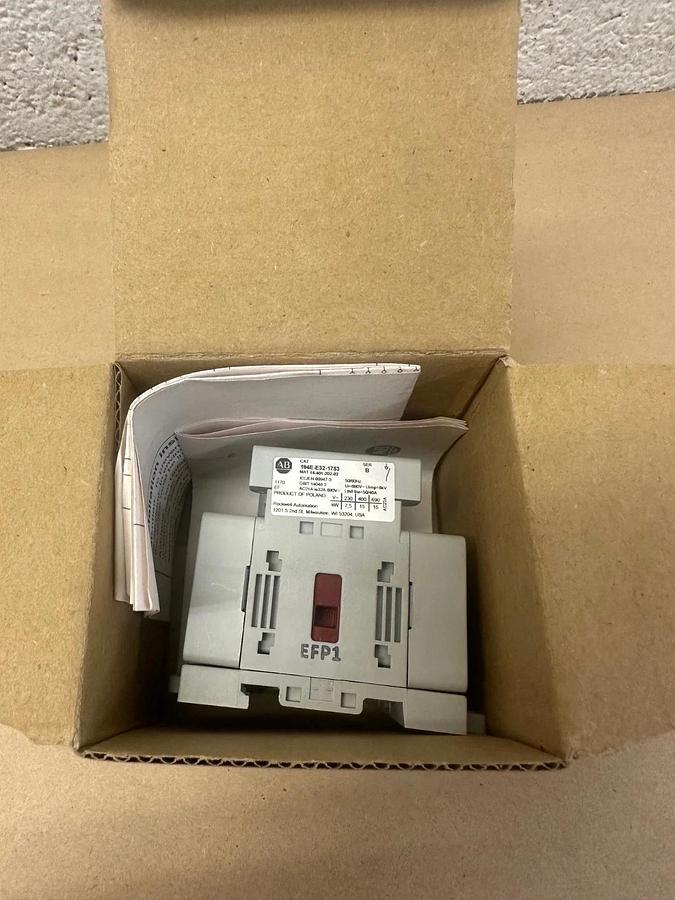 Allen Bradley 194E-E32-1753-6N Ser B Switch Disconnector, No Knob