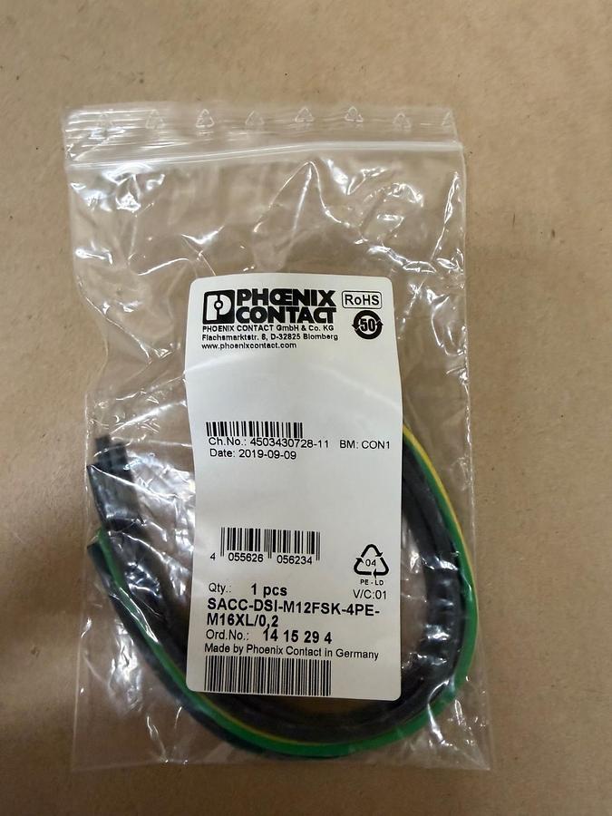 Used Phoenix Contact SACC-DSI-M12FSK-4PE-M16XL/0,2 Device Connector Rear Mounting NEW