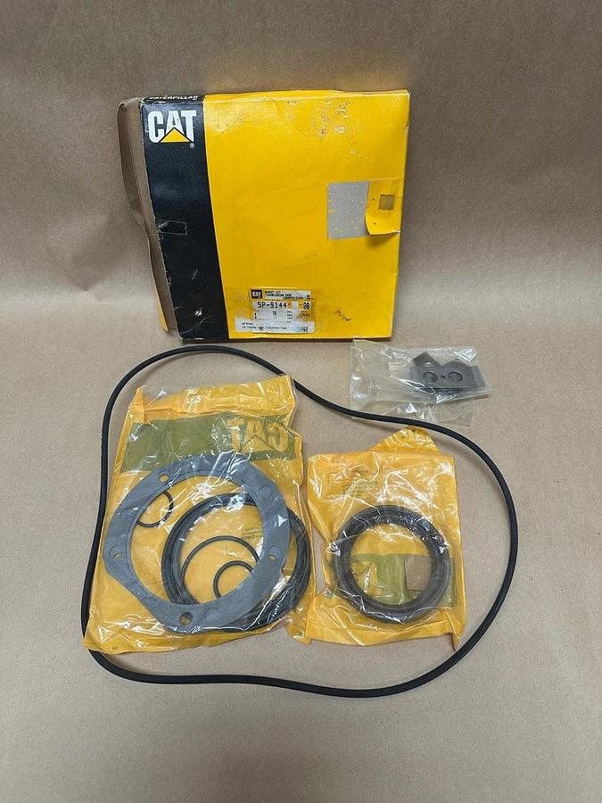 Used CAT 5P-9144 Gasket Kit Transmission Case *NEW*
