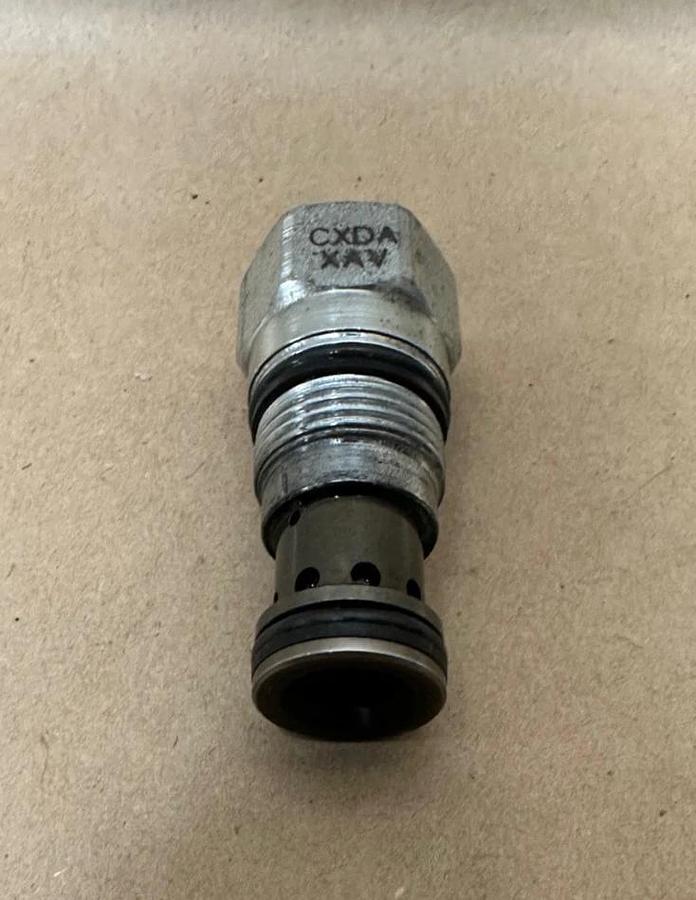 Used Sun Hydraulics CXDA-XAV Free Flow Nose-To-Side Check Valve - Lot of 3