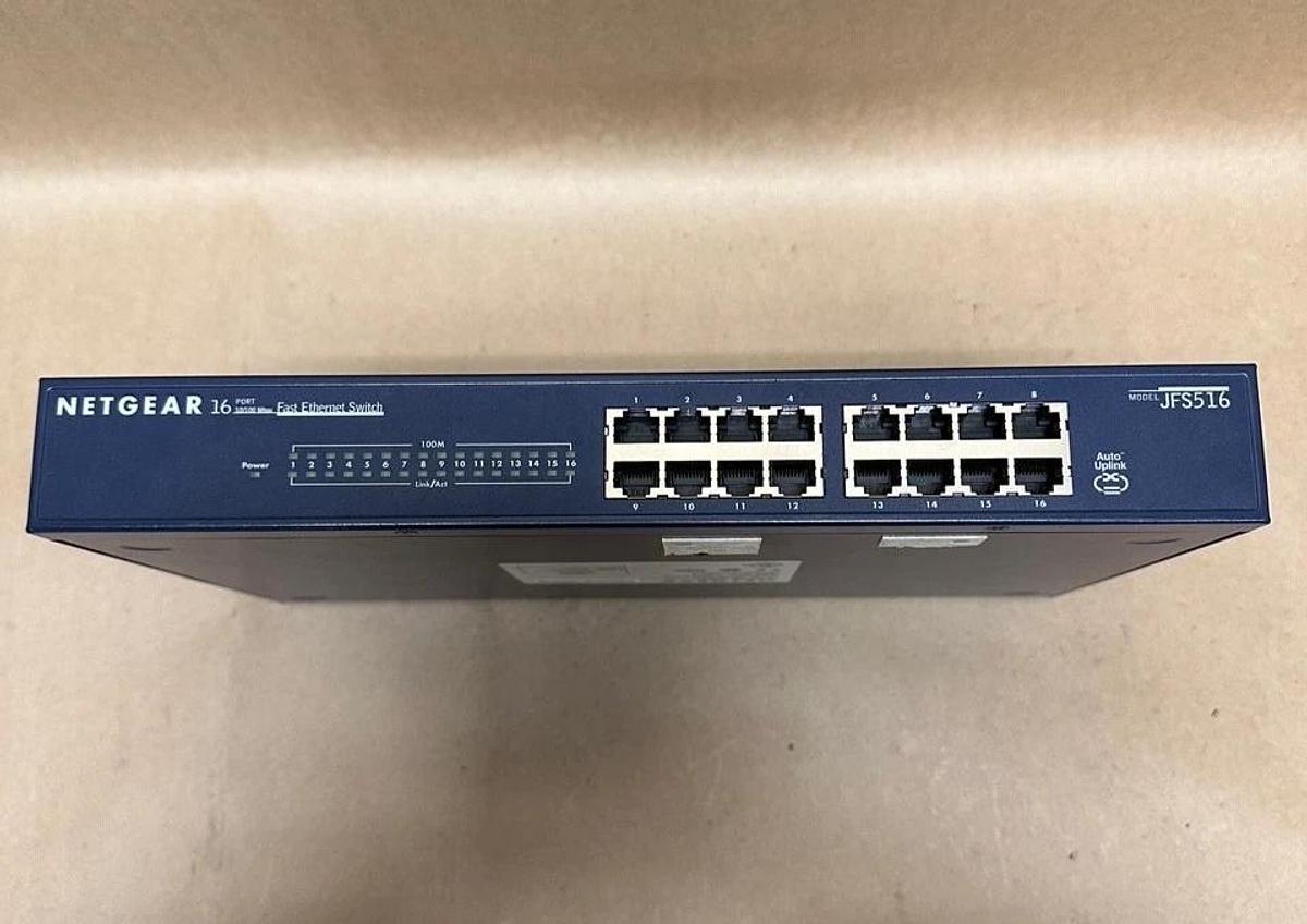 Used Netgear JFS516 16 Port Fast Ethernet Switch