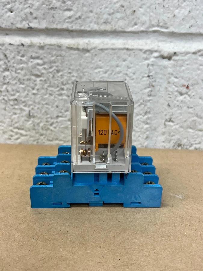 Used Relay Type 62.33 16A, 250V~AC1