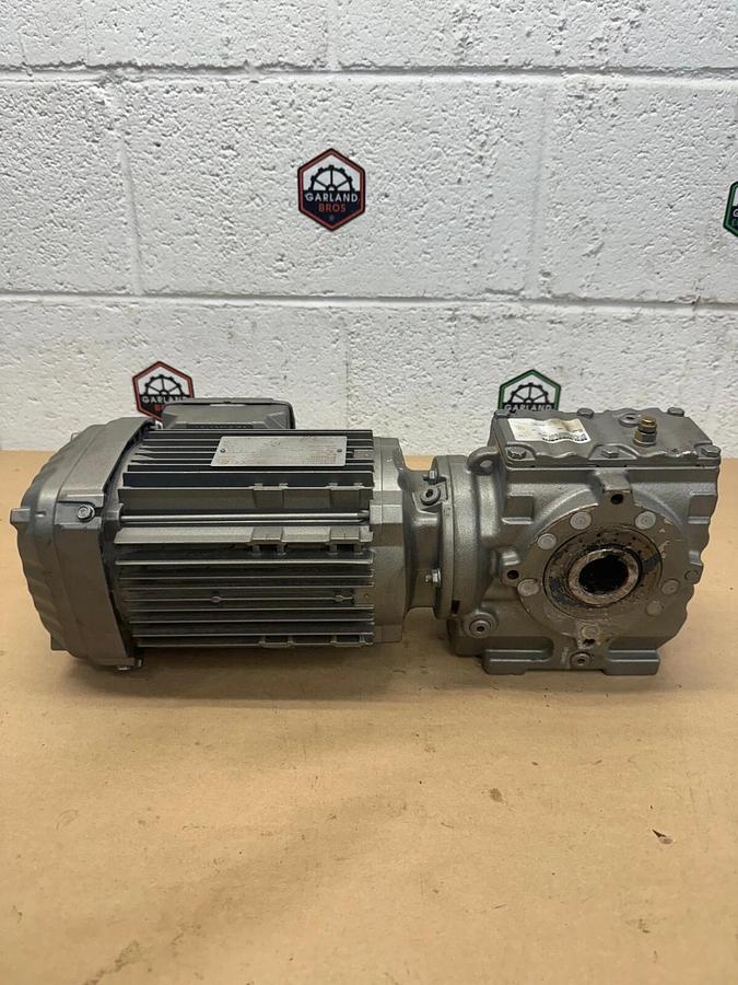 Used SEW Eurodrive SA47 DRN80M4/DH Motor, Gearbox 1Hp, 60Hz, 1751RPM, 24.77:1 Ratio