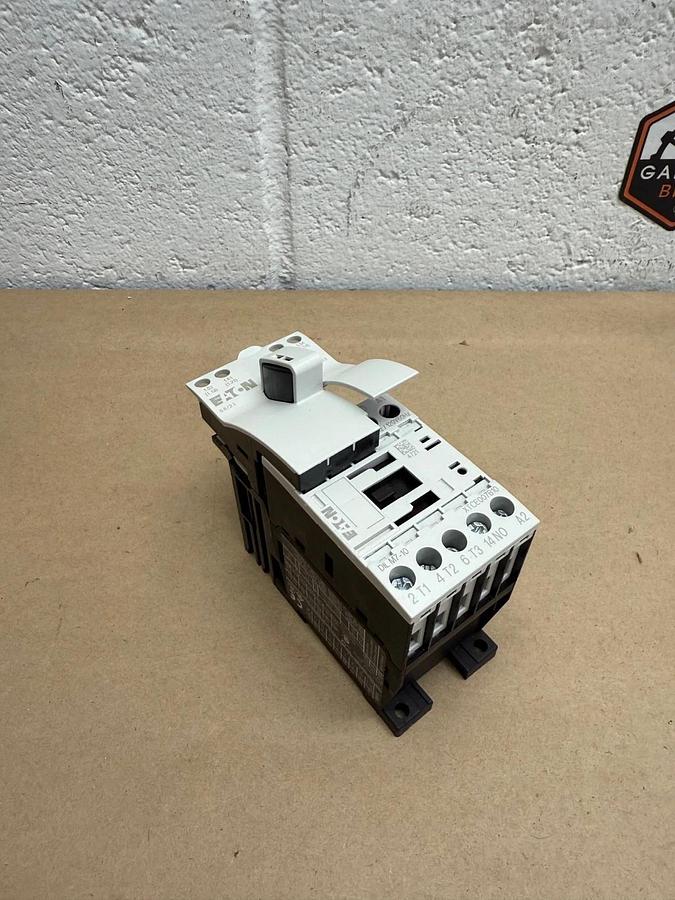 Eaton DILM7-10 Contactor w/ OXM12DM, OXM12DE, Mechanical Connection Elements NEW