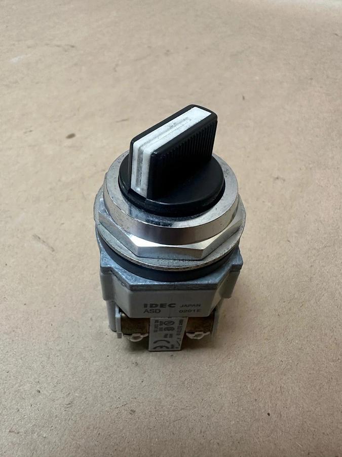 Used IDEC ASD Selector Switch
