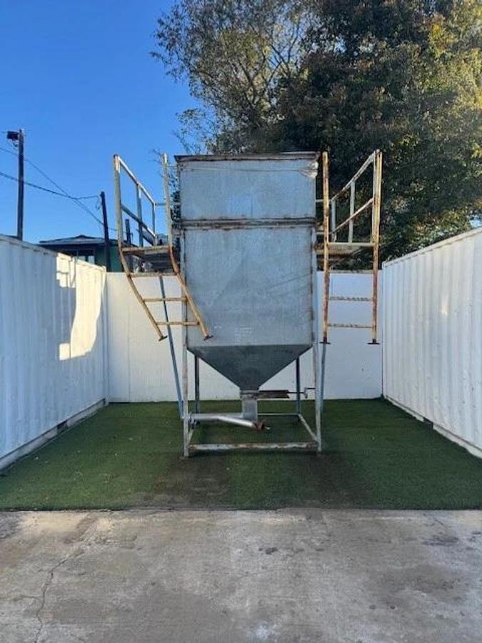 Used Industrial Hopper 60”x60” Top Inlet, 8.5”x8.5” Outlet, 43° Slope, 195' Sq Hopper