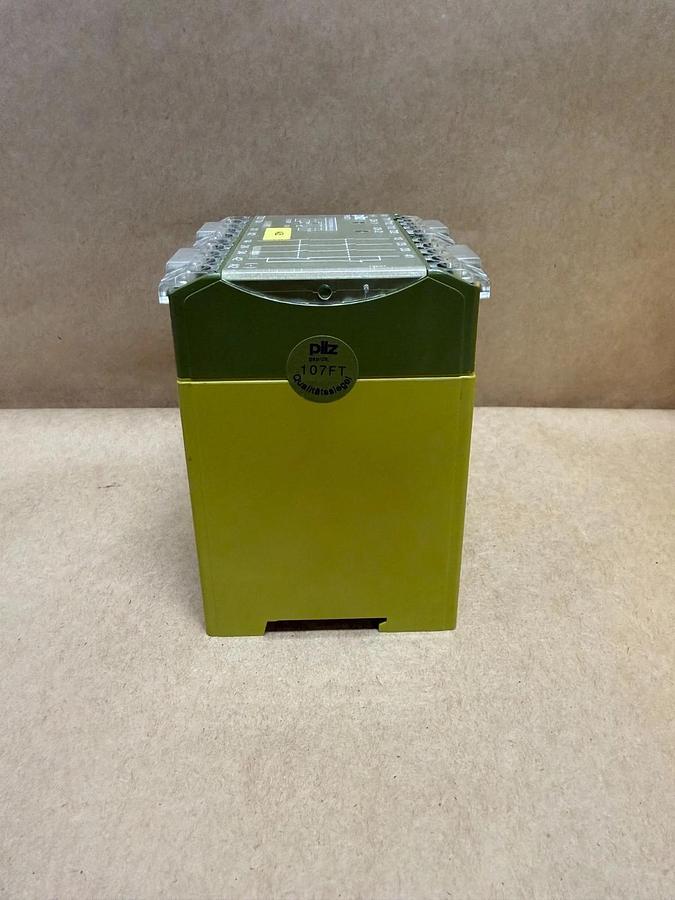 Used Pilz PNOZ 1 35/10 Safety Relay - FOR PARTS