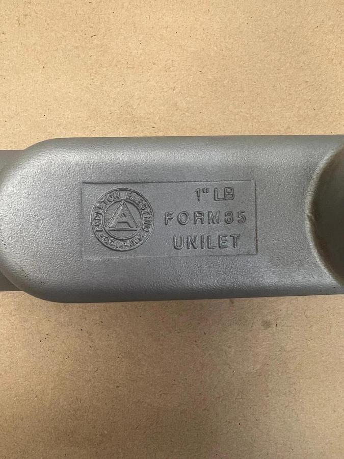 Used Appleton Electric Form 85 1” LB Unilet