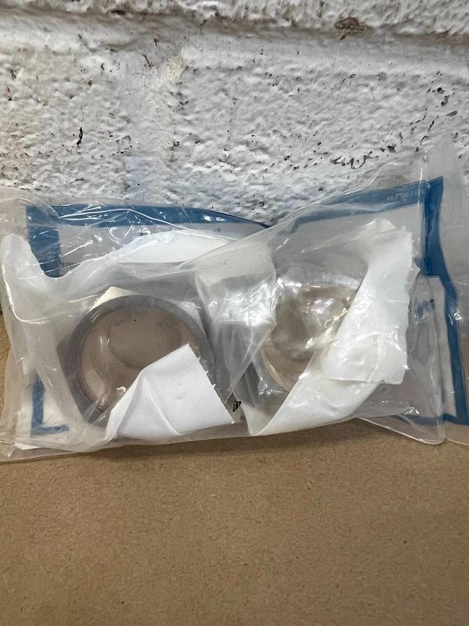 Used Swagelok SS-12-VCR-1 316 SS VCR Face Seal Fitting, 3/4" Female Nut - Lot of 2