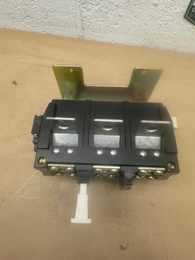 Used Allen Bradley 592-EOW16 Manual Reset Overload Relay Open Type 3 Pole 165A