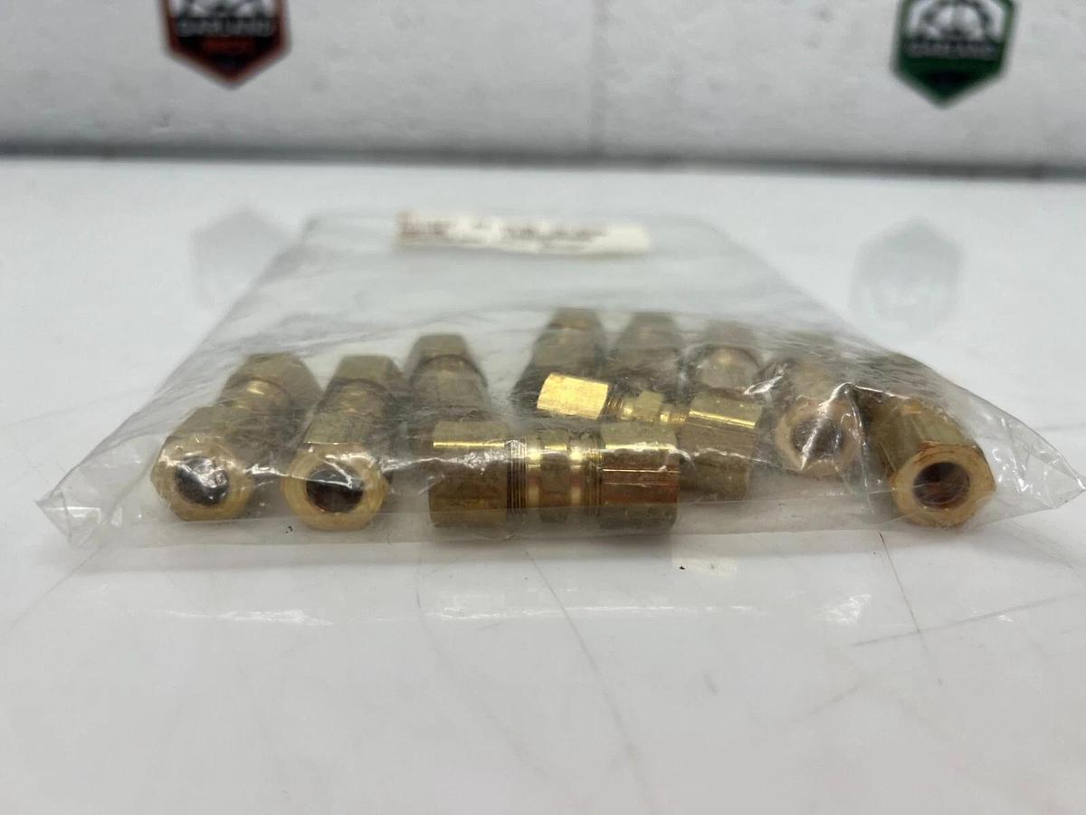 Used Parker Hannifin 63031199 Compression Union 5/16T x 5/16T (package of 10)