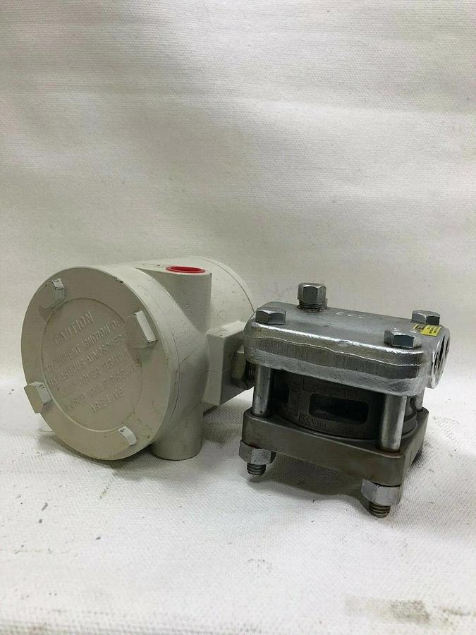 Used Bristol Babcock Signature Pressure Transmitter 2408-10B-511